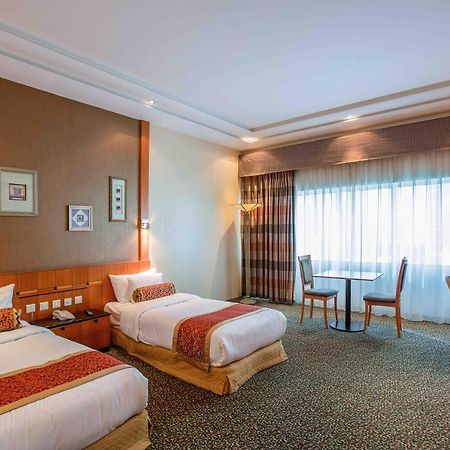 Gulf Court Hotel Al Manamah Esterno foto