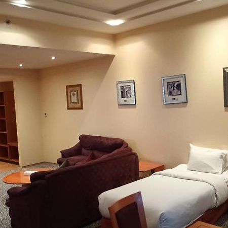 Gulf Court Hotel Al Manamah Esterno foto