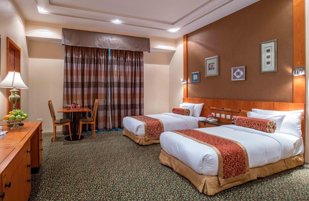 Gulf Court Hotel Al Manamah Esterno foto