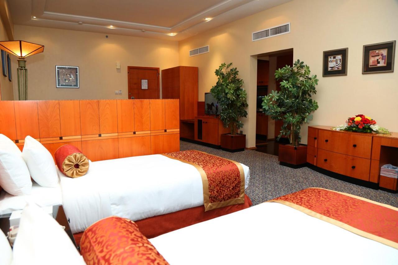Gulf Court Hotel Al Manamah Esterno foto