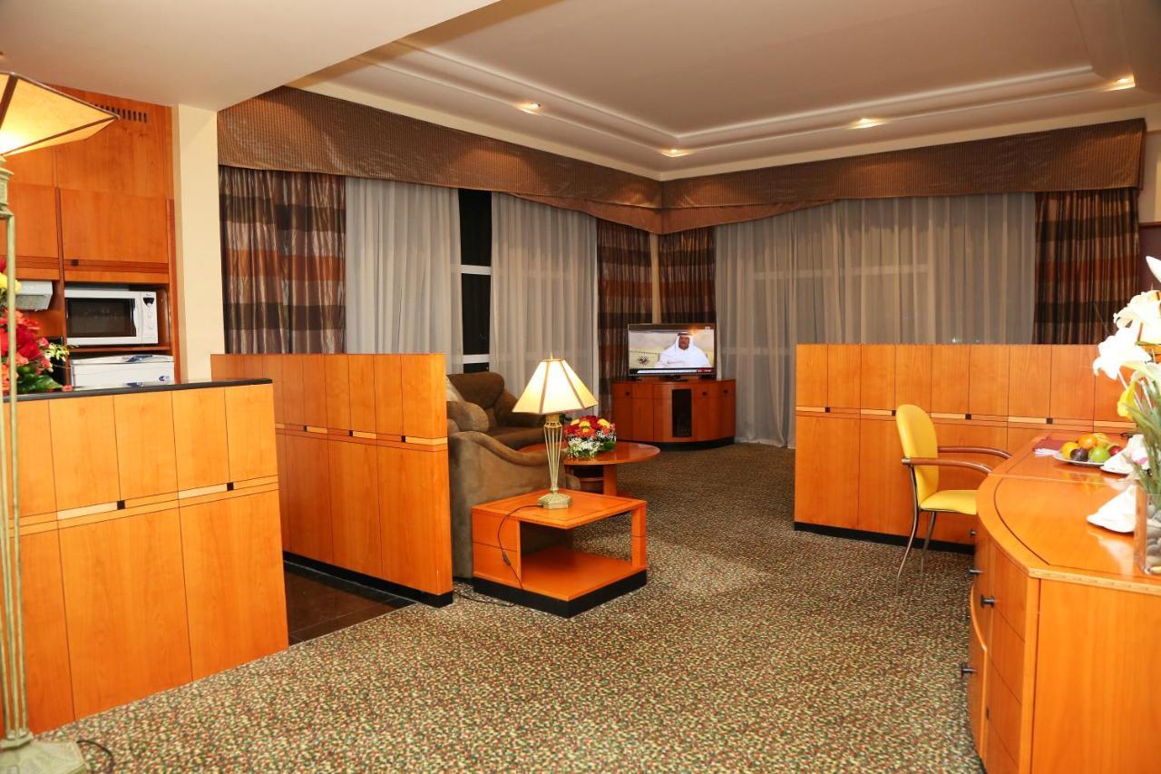 Gulf Court Hotel Al Manamah Esterno foto