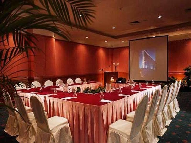 Gulf Court Hotel Al Manamah Esterno foto