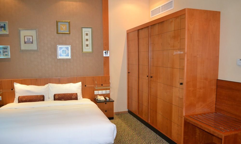 Gulf Court Hotel Al Manamah Esterno foto