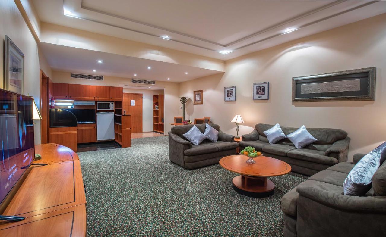 Gulf Court Hotel Al Manamah Esterno foto